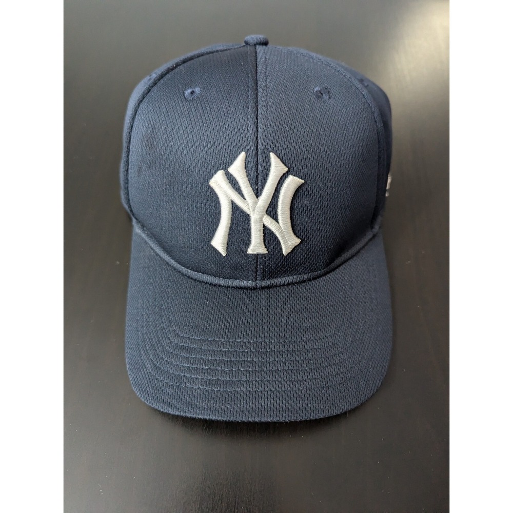 New York Yankees Hat Cap Men One Size‎ Strapback